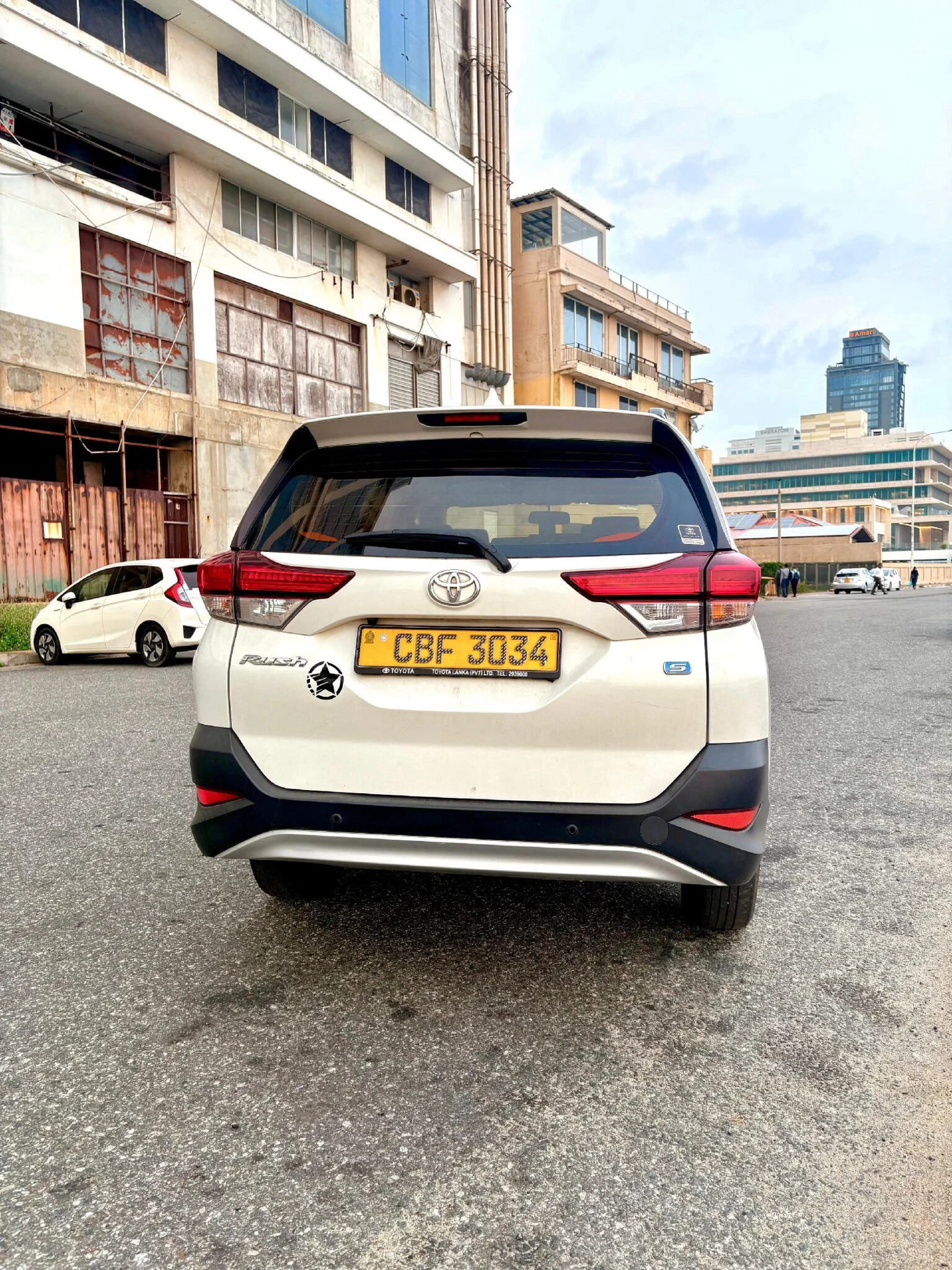 Rear — TOYOTA rush