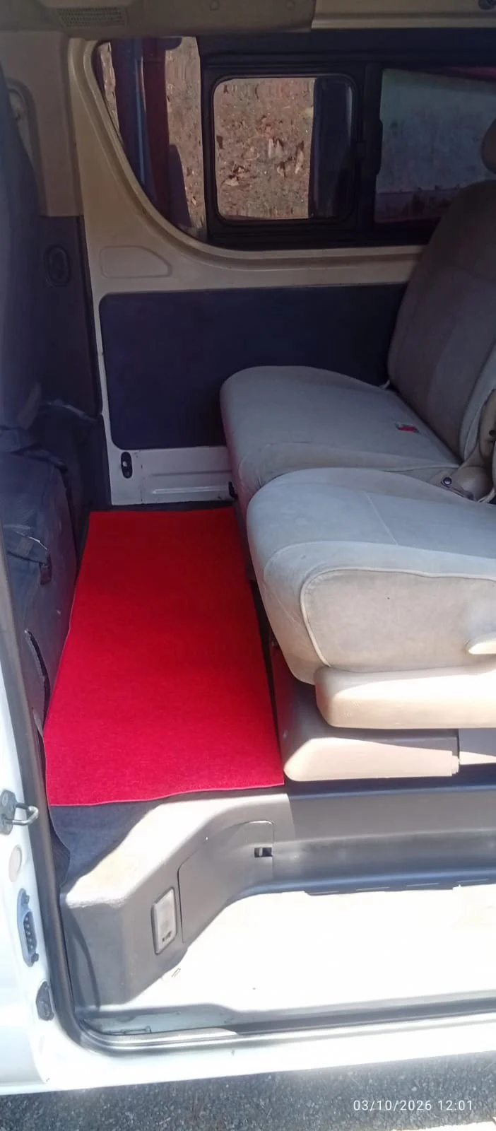 Interior left — TOYOTA KDH