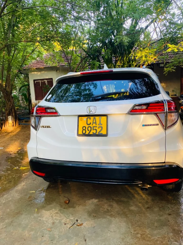 Rear — Honda Vezel