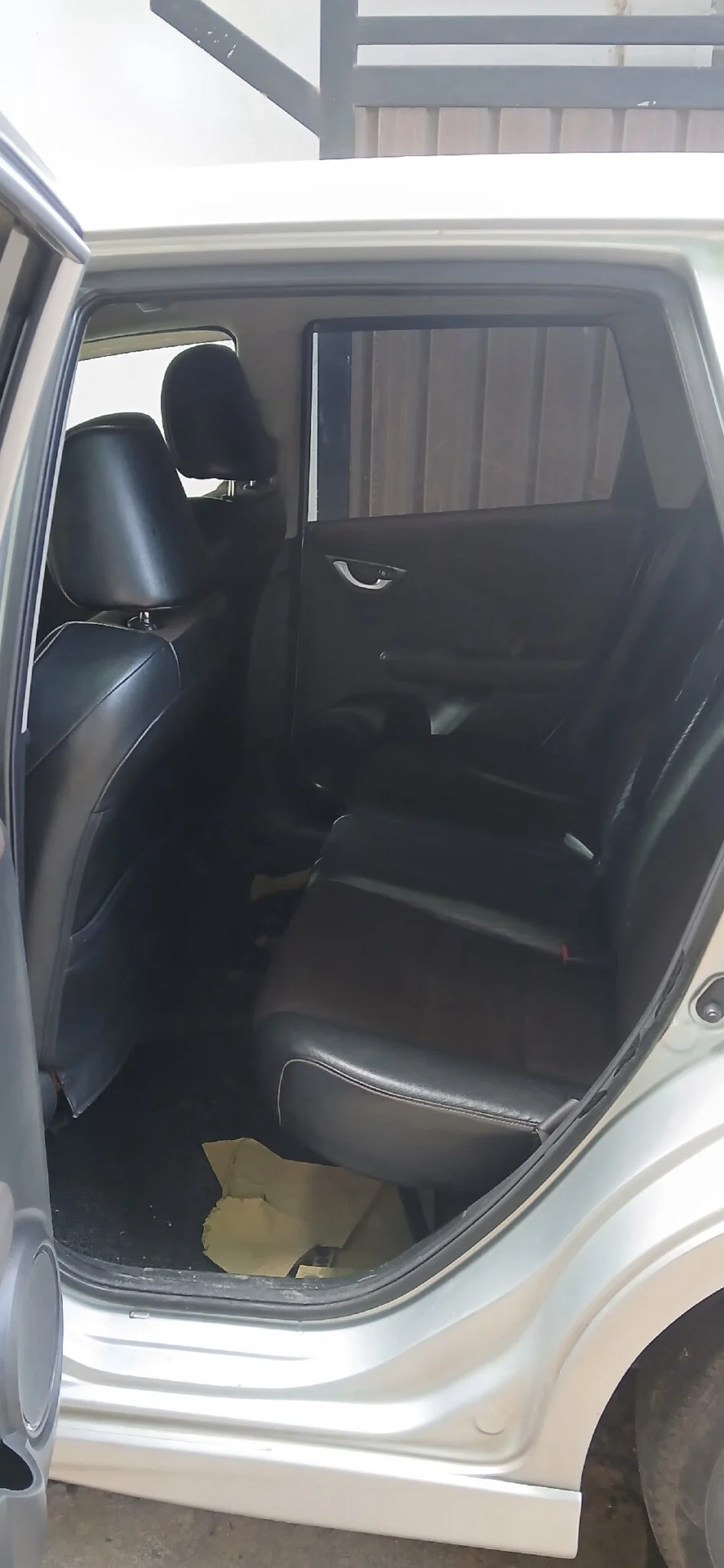 Passenger cabin — HONDA Fit