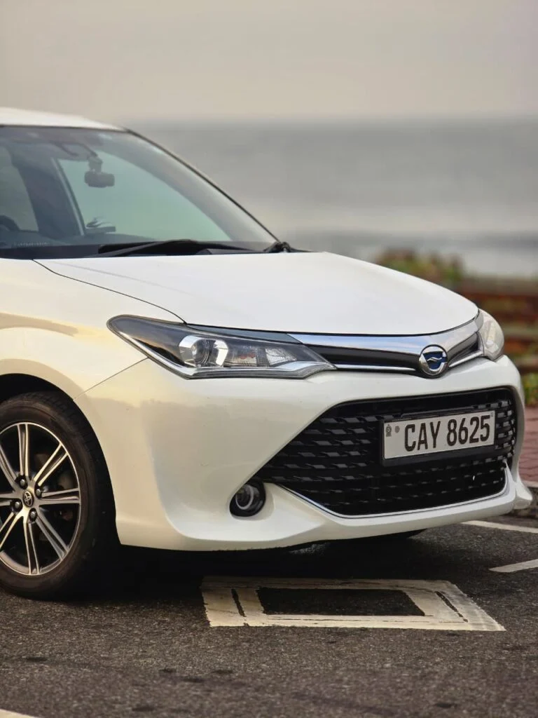 Front — Toyota Corolla Fielder