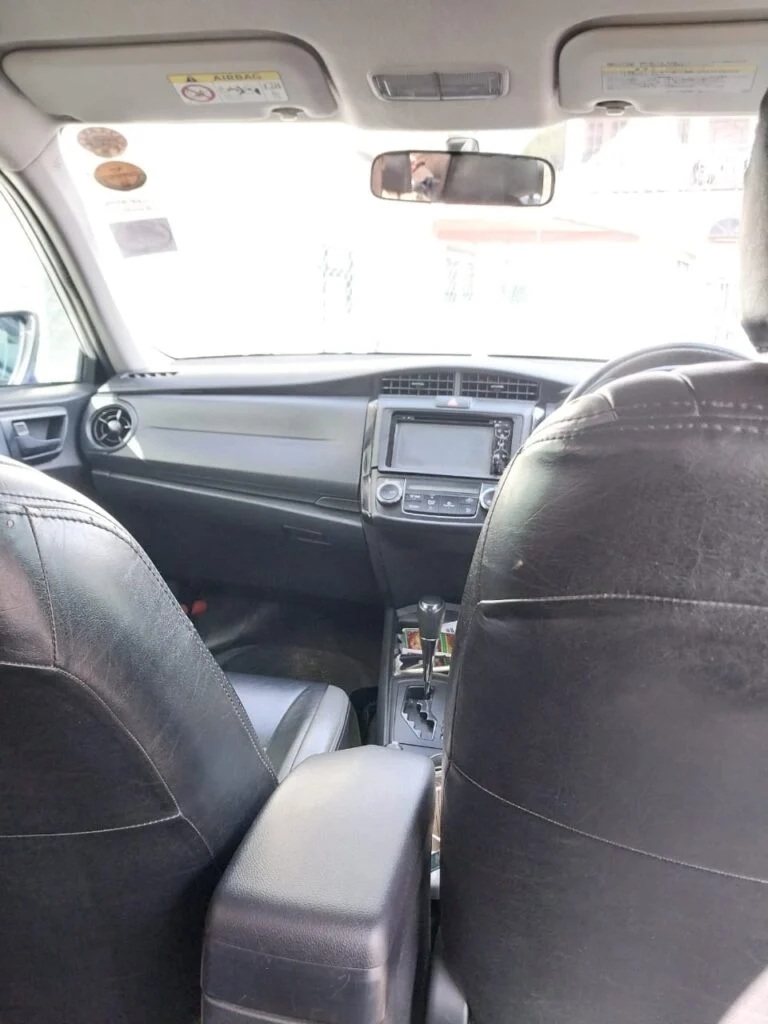 Right side — Toyota Axio Axio Hybrid car