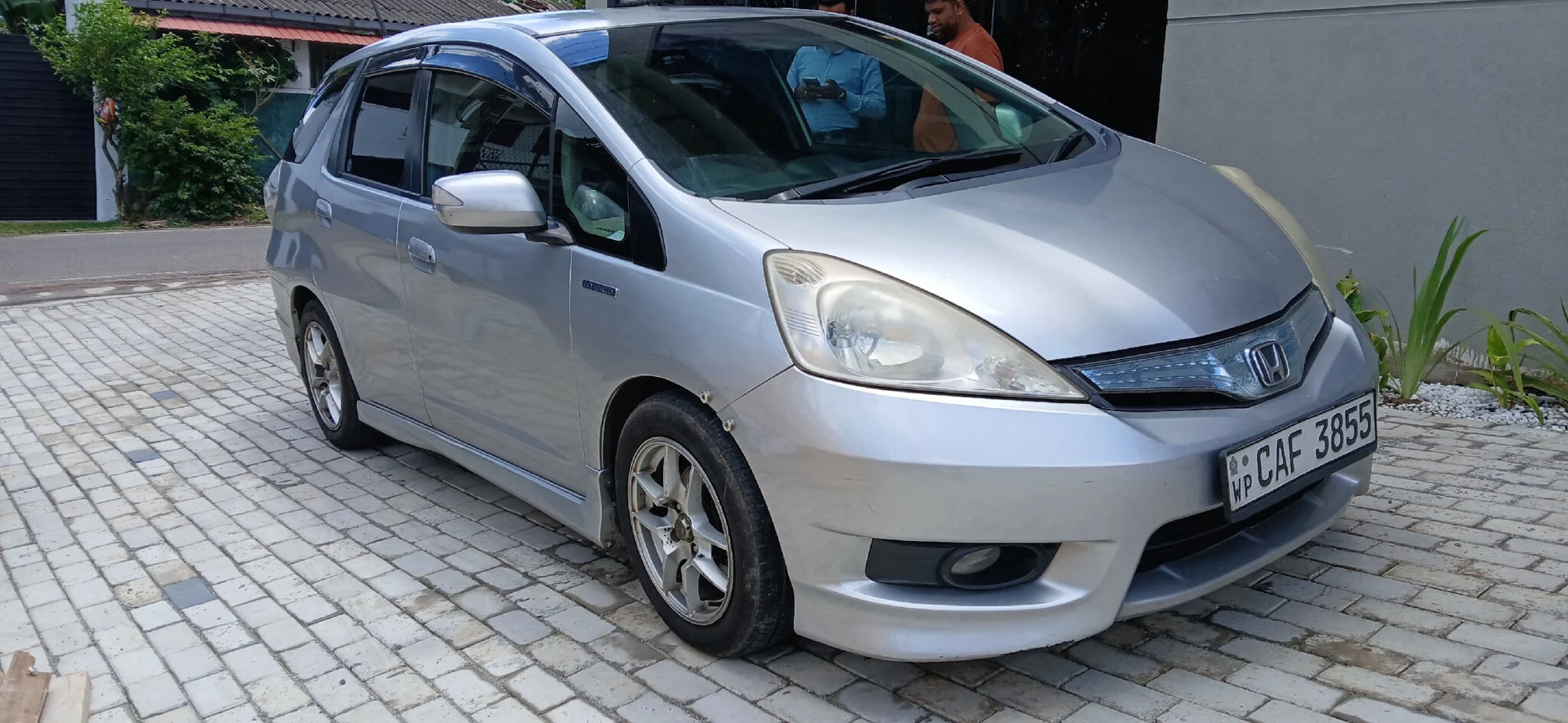 Right side — HONDA Fit
