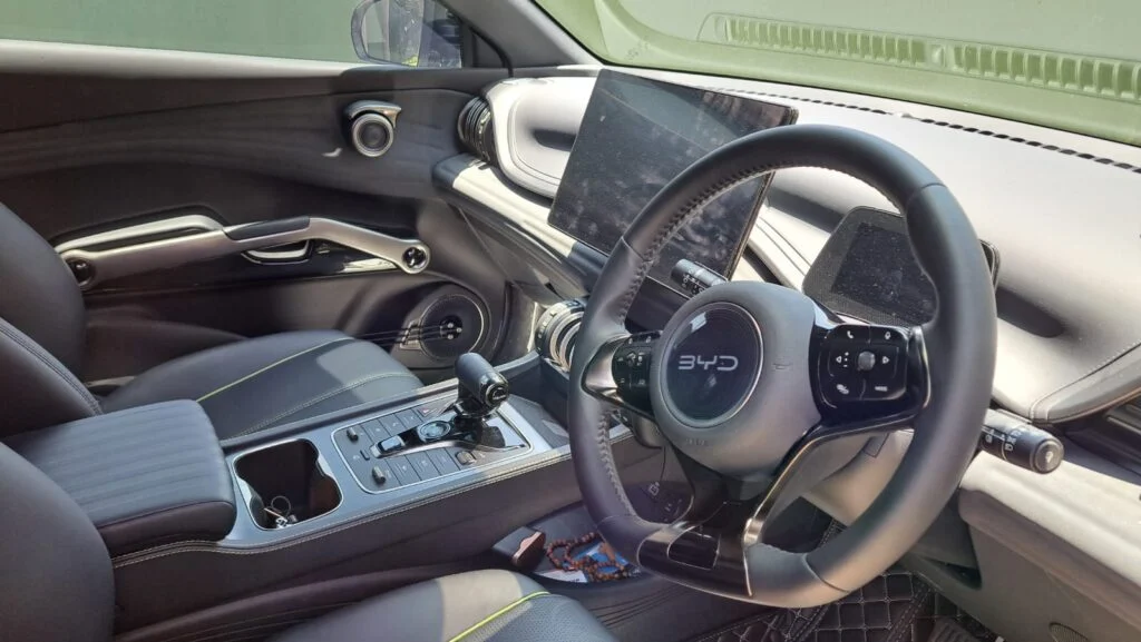 Right side — BYD Atto3