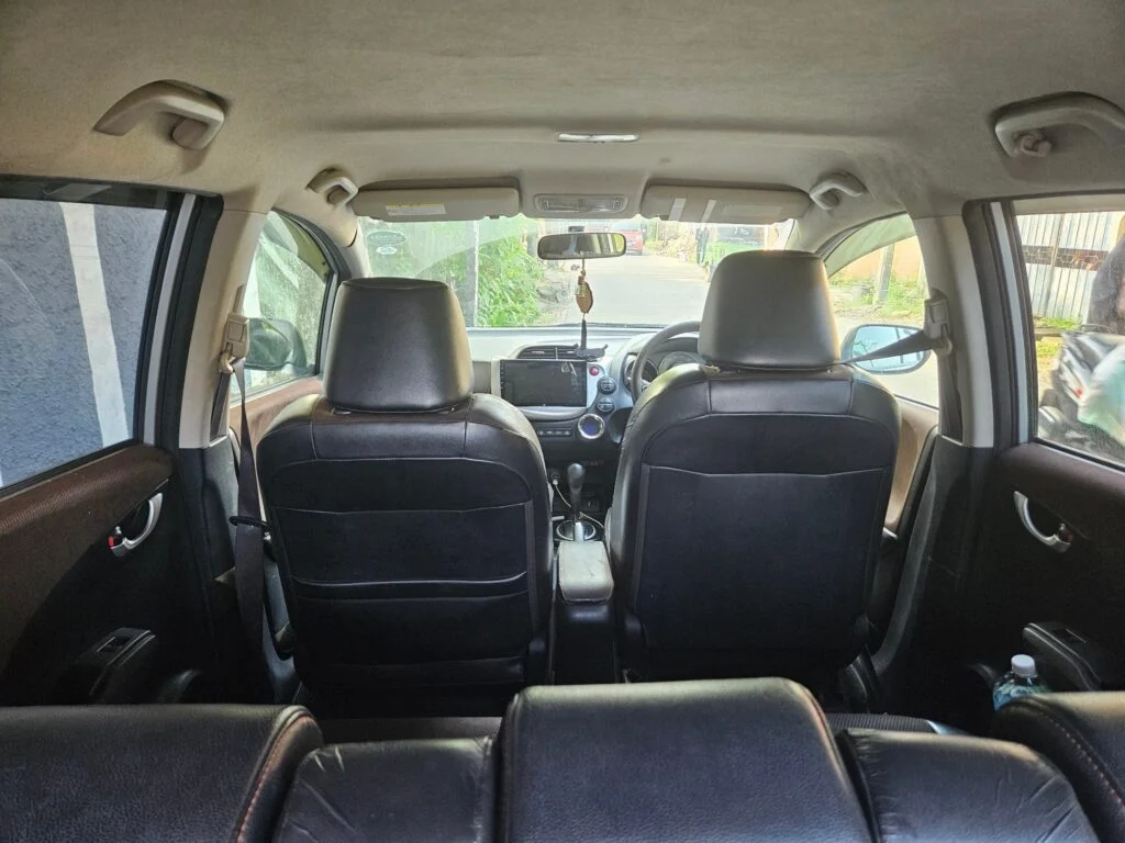 Passenger cabin — Honda Fit shuttel