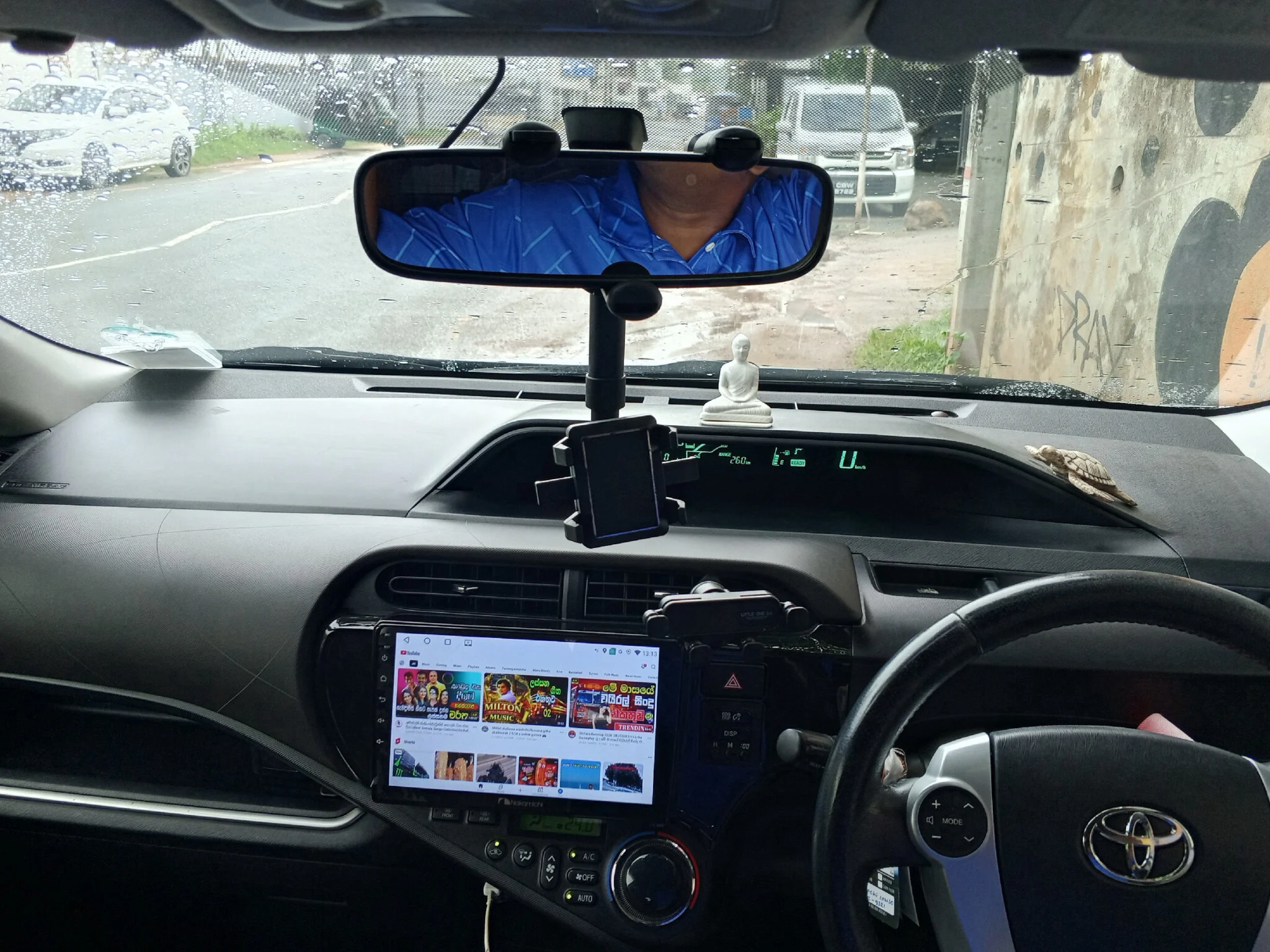 Dashboard — TOYOTA aqua