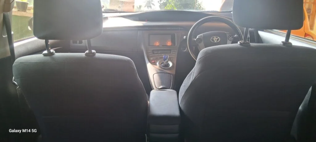 Passenger cabin — Toyota Prius